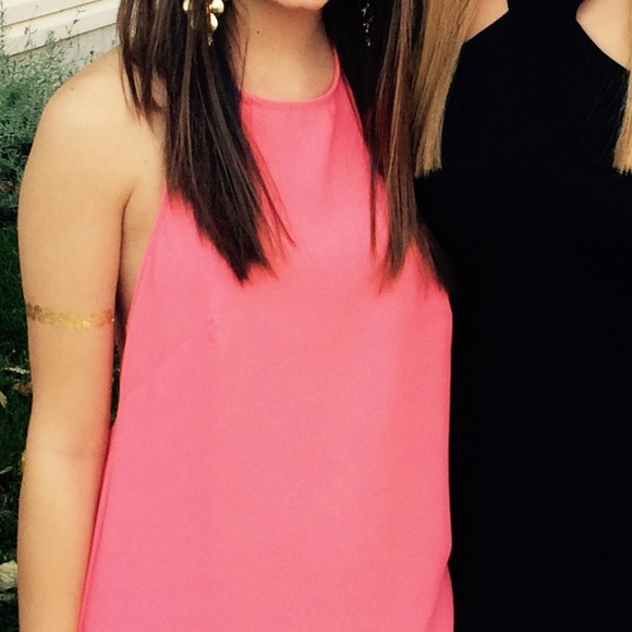 Pink low back summer short dress - Picture 3 of 3